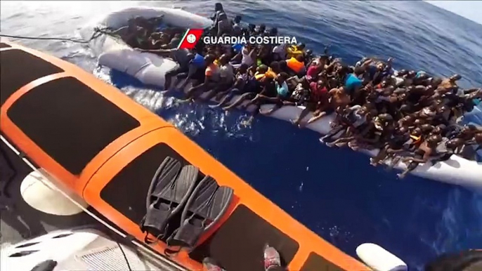 Sauvetage spectaculaire de migrants au large des côtes Libyennes