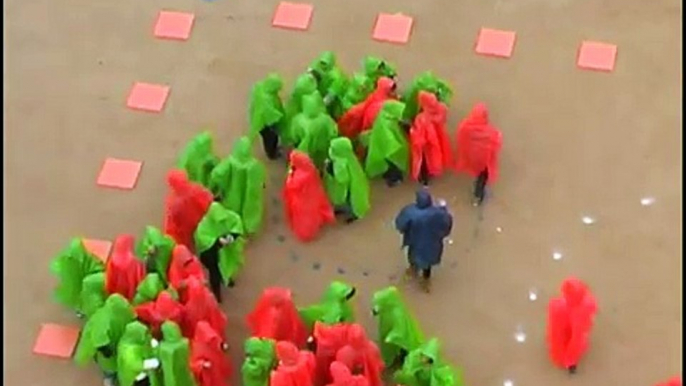 Le 19 novembre 2010, sur le Champ de Mars à Paris, 200 enfants ...