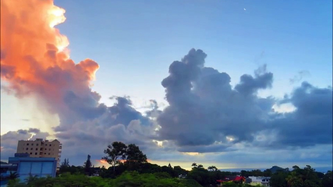 2015-02-22 -  Lightning show in Mauritius - Praise You in this Storm