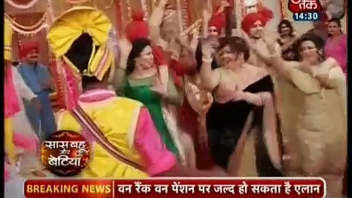 Yeh Hai Mohabbatein 25th August 2015 -  Ishita Raman Ka Romi Ki Shaadi Mein Bhangda Dance '