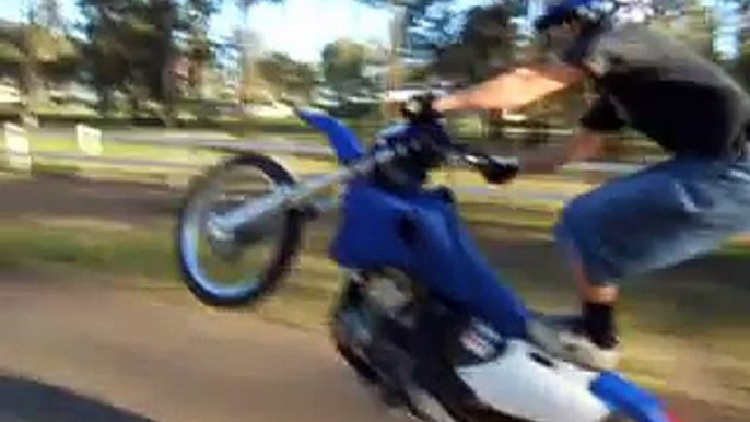 dirt bike wheelie seat stander