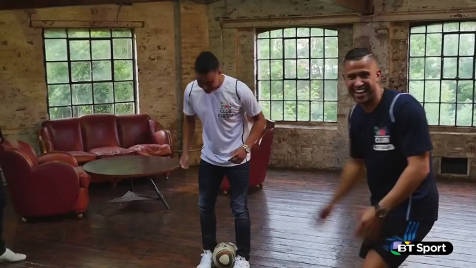 Arsenal’s Alex Oxlade-Chamberlain juggles a golf ball in skills challenge