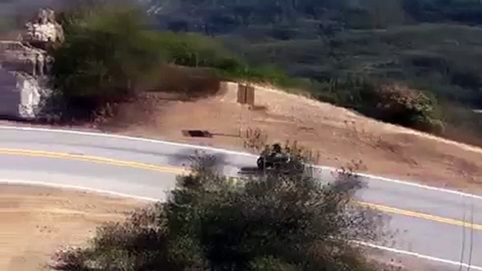 Motorcycle Crash GSXR 750 Lowsides on Mulholland Hwy - YouTube