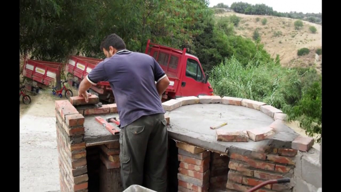 Come costruire un forno con barbecue.....