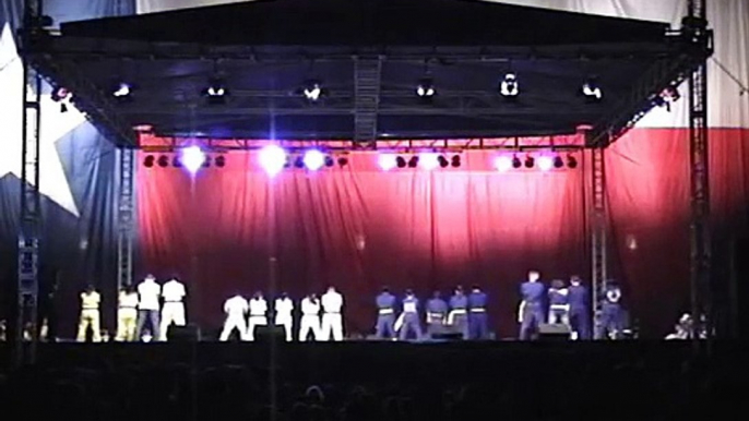 UT VSA Texas Revue 2005 (Main Mall Performance)