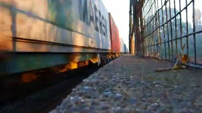 Electric 86101 sparking under frosty wires at speed