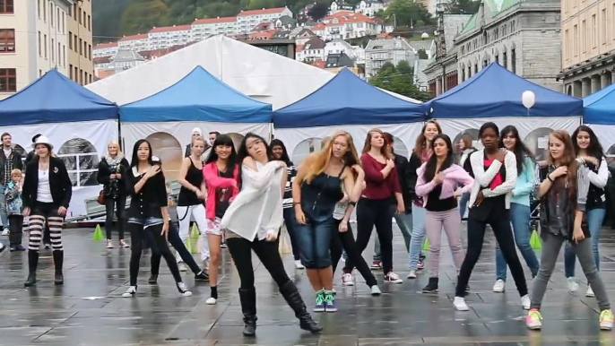 Gangnam style flashmob (in bergen norway)