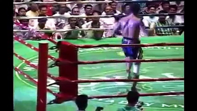 Myanmar Traditional Boxing  Lethwei    Yan Gyi Aung vs Namchoke Petsupapan