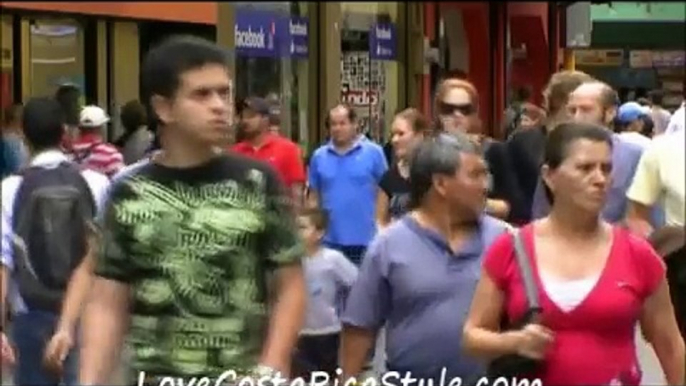 Girl Watching in San Jose Costa Rica