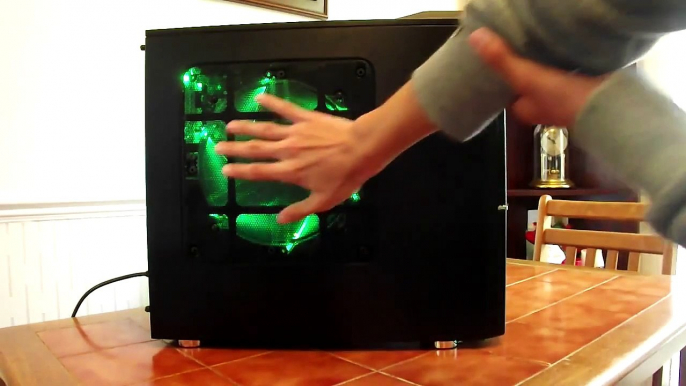 The Best £350 Gaming PC Build August 2015 Runs All Games (Console Killer)