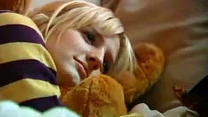 ashlee simpson unreachable music video