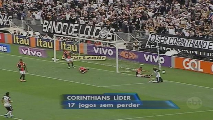 Corinthians vence e segue líder isolado do Brasileirão