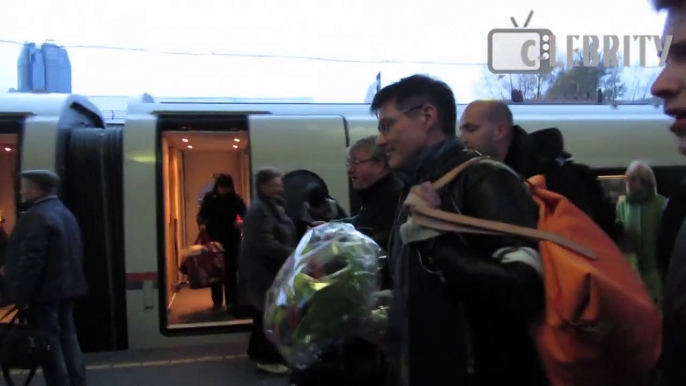 Morten Harket from a-ha arrived to Moscow on train, 19.10.2014 / Мортен Харкет приехал в Москву