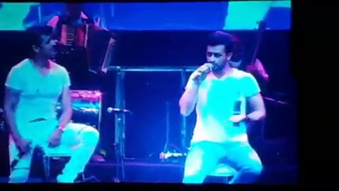 Atif Aslam and Sonu Nigam Performing together will Blow you Away - Pakistani Dramas Online in HD