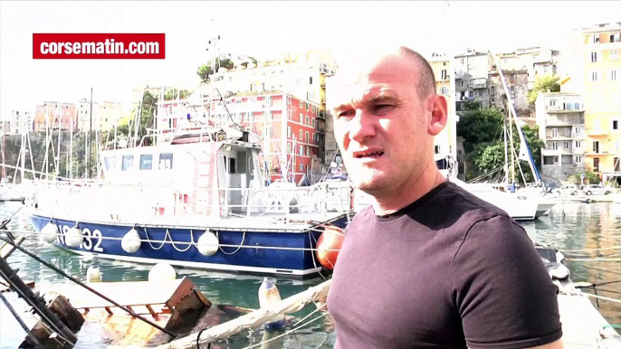 Un bateau de 30 tonnes au fond du vieux-port de Bastia : "le bateau risque de craquer"