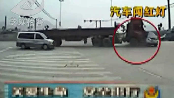 300+ Car Fatalities on Chinese Roadways - Part 2