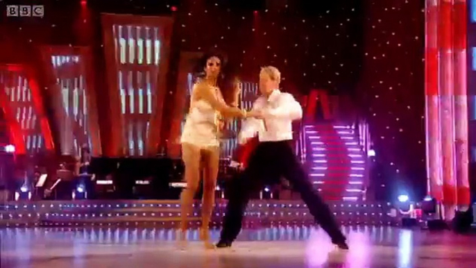 Alesha and Matthew's Cha-Cha-Cha - Strictly Come Dancing - BBC
