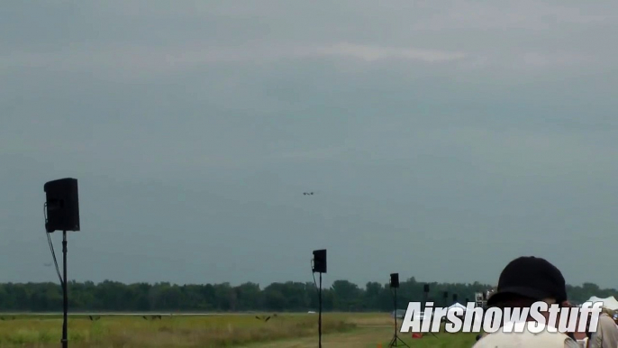 LiveLeak.com - Gathering of WWII Bombers - B-29/Mosquito/Lancaster/B-17/B-25s/A-26/PB4Y/PV-2 - TOM 2015