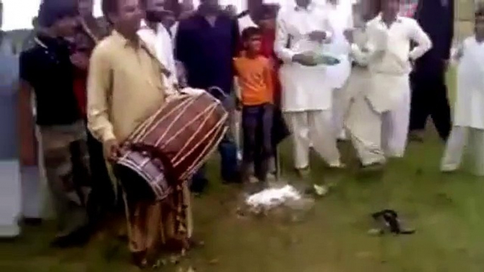 Dhol Avec Punjabi Tappay et Bhangra Danse