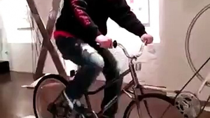 LiveLeak.com - Dildo-Cycle