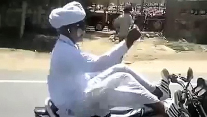 whatsapp video amazing stunt by old man 2015  new funny clip 2015 | latest funny clips of baby 2015