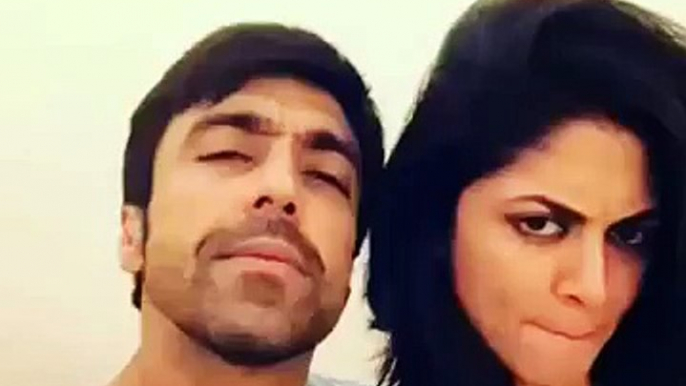 Kavita-Kaushik-Aashish-Chaudhary-Funny-Bollywood-Dubsmash-OQUuC1tyKg4