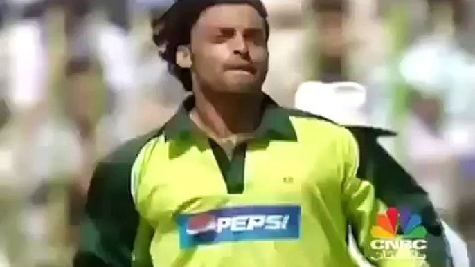 SHOAIB AKHTAR WORLDs FASTEST BOWLER_(640x360)