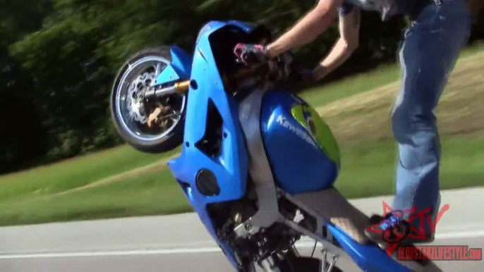 LONGEST Motorcycle WHEELIE On Highway Street Bike STUNTS Long Motorbike WHEELIES Stunt Bik