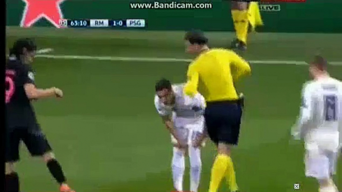 Lucas Vazquez Gets Injured Real Madrid 1-0 PSG 3.11.2015 HD