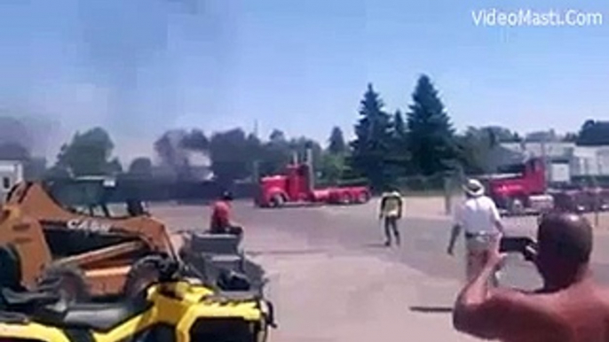 Amazing Truck Driving Skills - Awesome Drifting Like Car - Must Watch