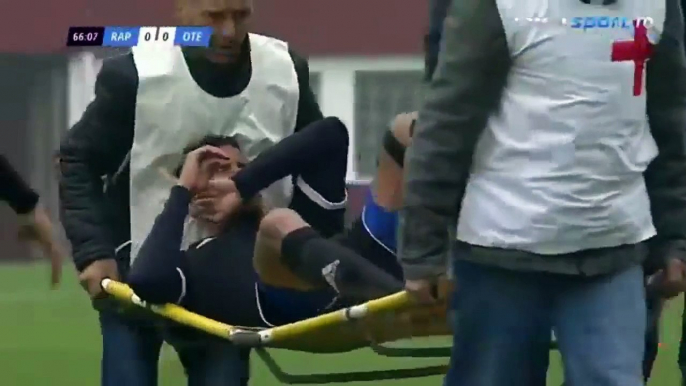 Romanian medics drop an injured player