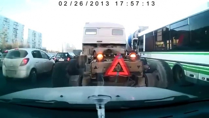 Car Crash Compilation 2014   Russian Road Rage and Car Crashes