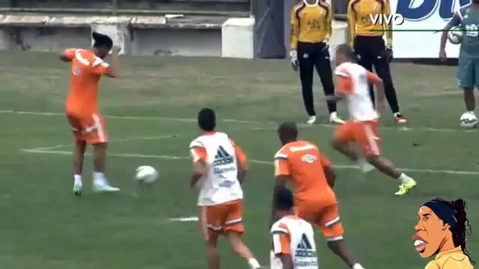 Increible primer entrenamiento de Ronaldinho con Fluminense • Mejores goles y jugadas • 20