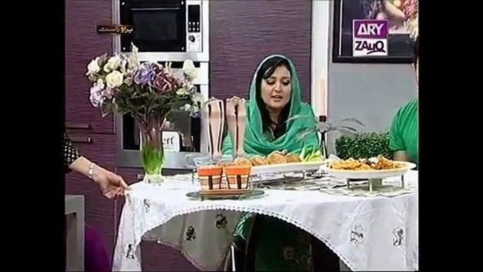 Rehmatein Baras Rahi __ Latest Naats 2015 __ Sara Raza Khan-