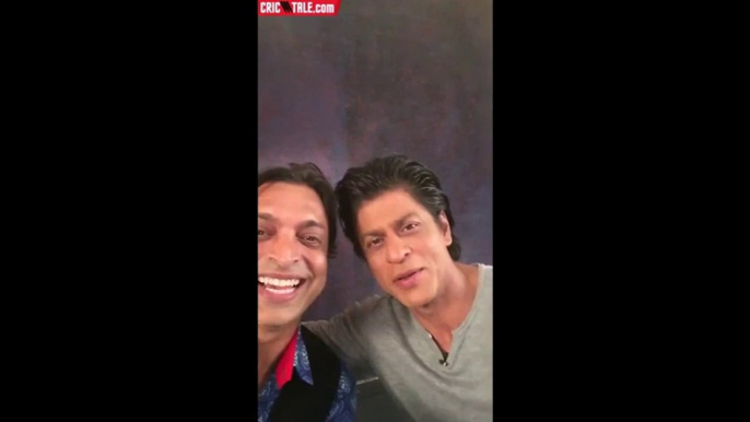 Shoaib Akhtar Having Fun With Shah Rukh Khan