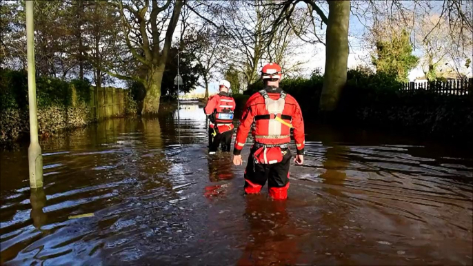 Powerful storm causes severe floods in northwest England