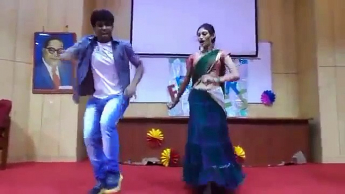 Omg  Hot Dance In Freshers Party In front Of Principle On Stage