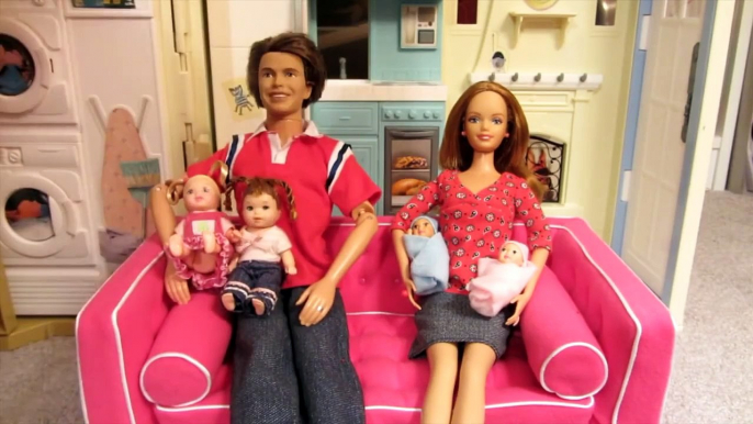 S3 E1 Midge and Alans Wedding Day | The Barbie Happy Family Show