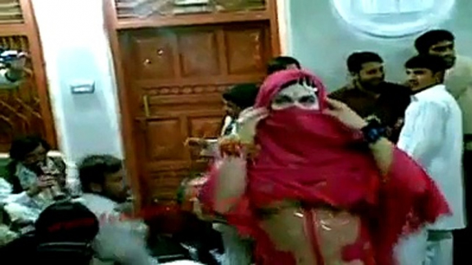 Peshawar new mast hot saxy Private Pashto Mujra Program 2014