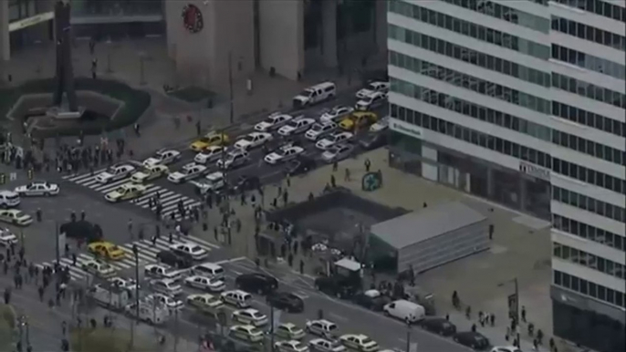 Taxi Drivers Clog Philly Streets to Protest Uber