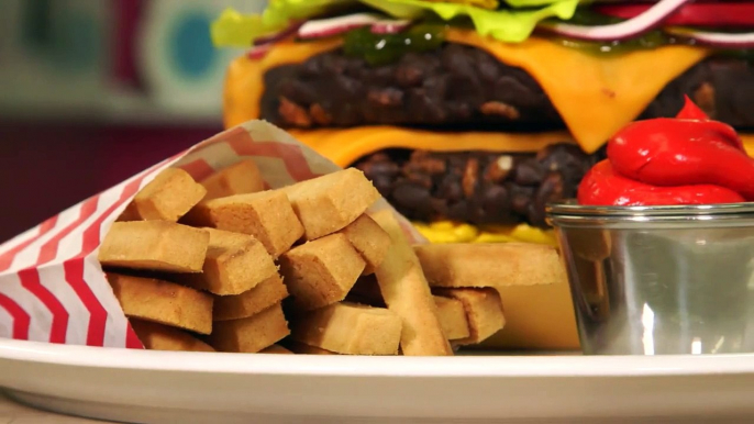 How To Make A CHEESEBURGER CAKE! With Chocolate Patties, Buttercream Mustard, and Candy Relish!