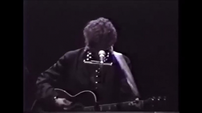 Bob Dylan in concert 1992 - Love Minus Zero/No Limit