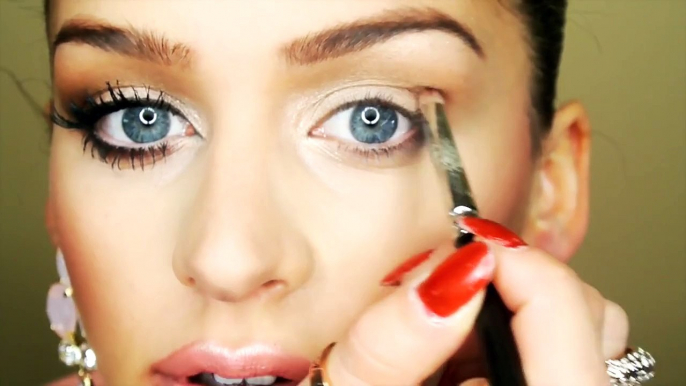 How to: Make Your Eyes Appear LARGER !