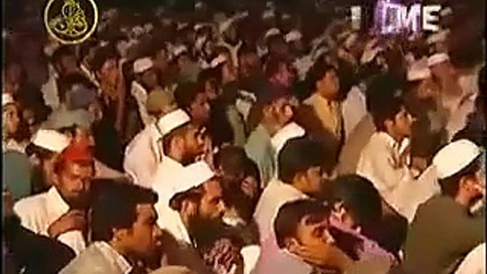 Maulana Tariq Jameel Really emotional bayan har koi ro raha hei.