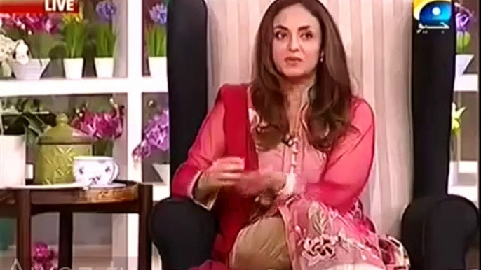 Nadia Khan Criticizes Reham Khan, Golden Words of Waseem Akram for Imran Khan