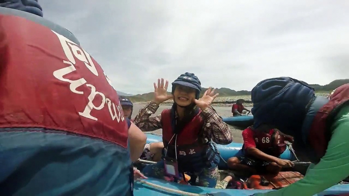 White Water Rafting in Taiwan with a Waterproof Sony Xperia