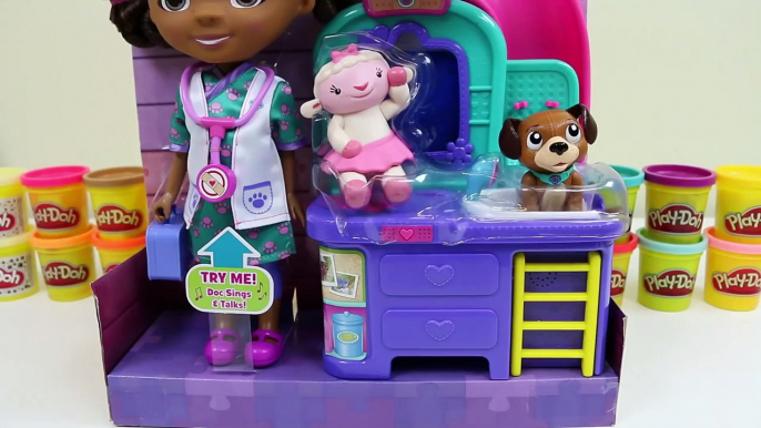 Doc McStuffins Pet Vet Magic Talking Doc & Clinic Disney Jr Playset Doc Sings with Lambie & Findo!