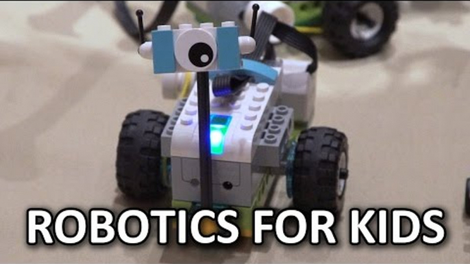 Incorporating robotics into early education! - Lego WeDo 2.0 @ Pepcom - CES 2016