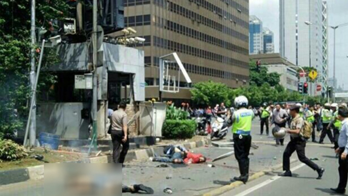 (LIVE ) Situasi Terkini Pasca Ledakan Di Pos Polisi Sarina Jakarta - Video Berita Terbaru Hari Ini