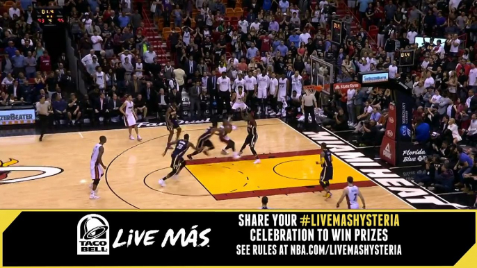 Taco Bell #LiveMasHYSTERIA; Wade Sends the Game to OT!